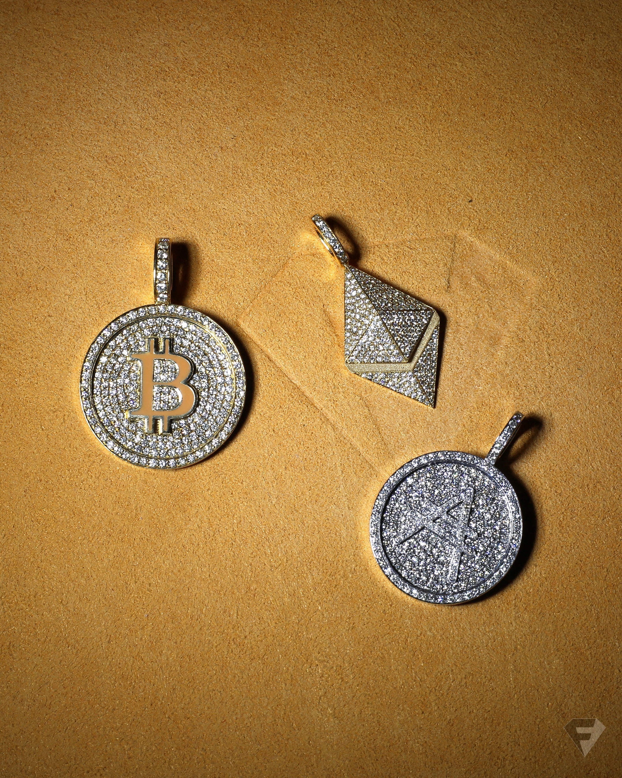 Ethereum Piece Pendant Fully Iced Out - Fenom & Co.